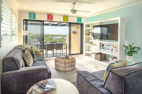 Coolum Beach 3 Level Townhouse Private Rooftop Terrace Spa Overlooking Mount Coolum - Sydneys Hotel 0
