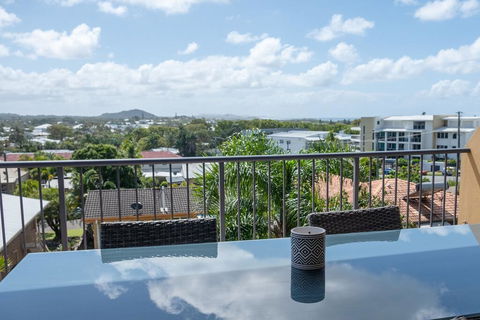 Coolum Beach 3 Level Townhouse Private Rooftop Terrace Spa Overlooking Mount Coolum - Sydneys Hotel 1