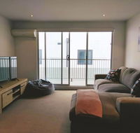 Cosy Modern Apartment in Brunswick - Sydneys Hotel