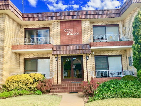 Country Apartments - Sydneys Hotel 2