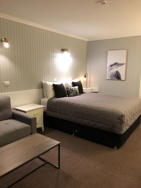 Country Roads Motor Inn - Sydneys Hotel 2