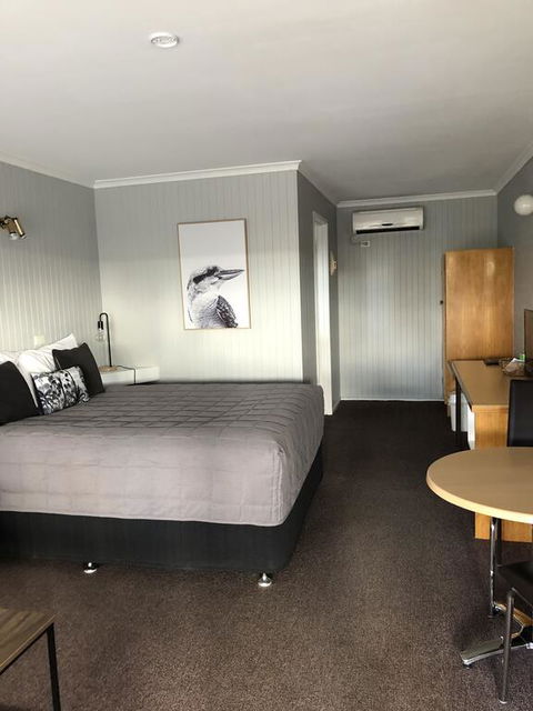 Country Roads Motor Inn - Sydneys Hotel 1