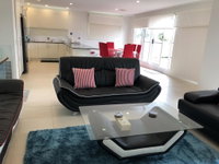 Book Cowes Accommodation Vacations Sydneys Hotel Sydneys Hotel