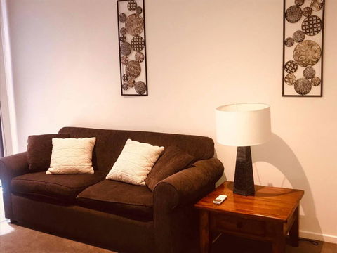 Creekside Apartment - Sydneys Hotel 1