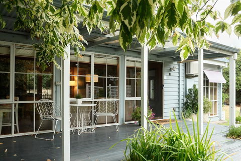 Cumquat Cottage - Sydneys Hotel 1