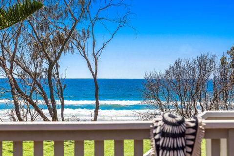 Cypress Beachfront - Sydneys Hotel 3