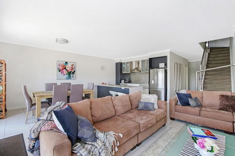 Cypress Townhouse 17 - Suite - Sydneys Hotel 2