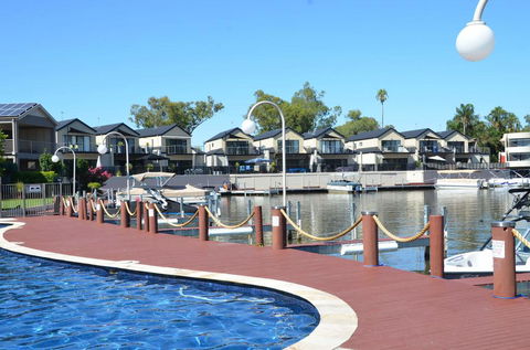 Cypress Townhouse 21 - Mulwala - Sydneys Hotel 1