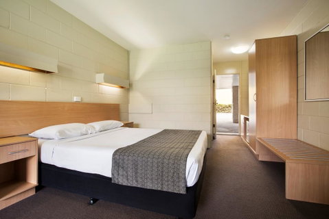 Dalrymple Hotel - Sydneys Hotel 1