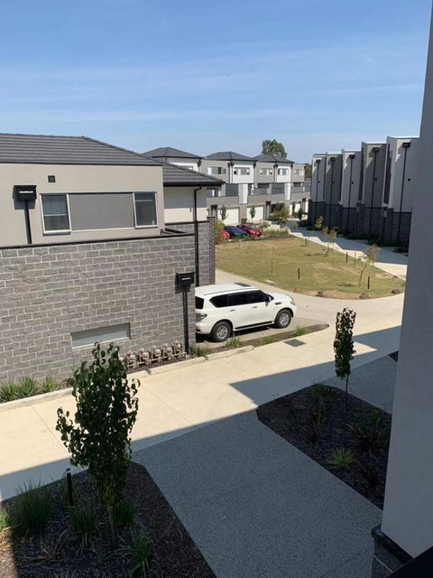 Delicate And Peaceful Bundoora Townhouse 10-R1 - Sydneys Hotel 3