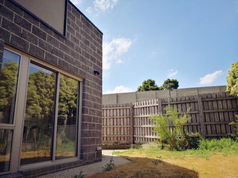 Delicate And Peaceful Bundoora Townhouse 11-R4 - Sydneys Hotel 1