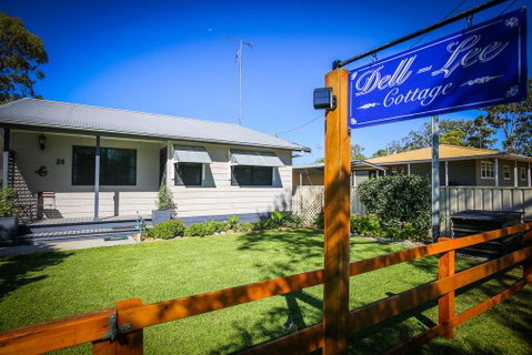 Dell-Lee Cottage - Sydneys Hotel 1