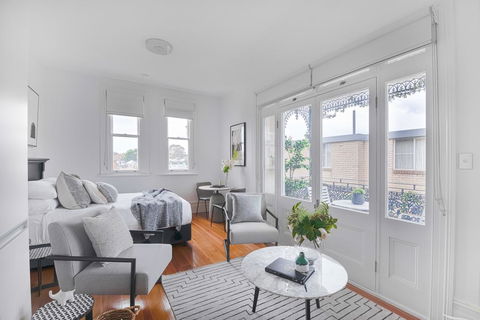 Designer Styled Studio In The Heart Of Trendy Glebe - Sydneys Hotel 0