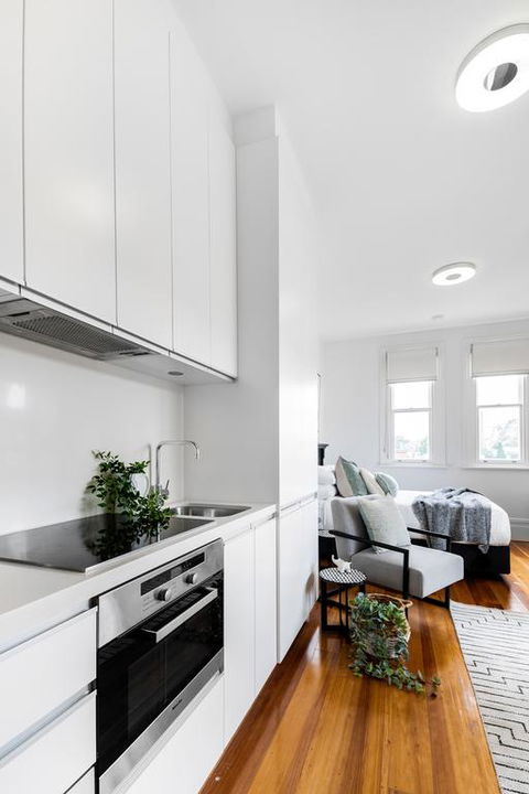 Designer Styled Studio In The Heart Of Trendy Glebe - Sydneys Hotel 3
