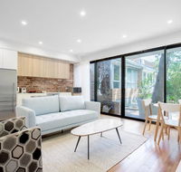 Designer Taste 2BR TownhouseHawthorn - Sydneys Hotel