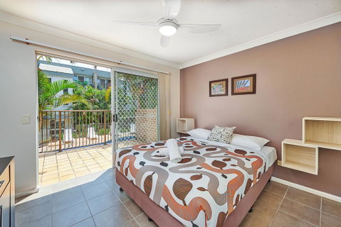 Diamond Beach Resort - Sydneys Hotel 3