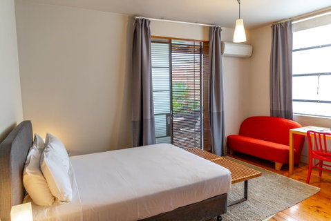 Dive Hotel - Sydneys Hotel 1