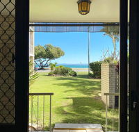 Dolphin View on South Esplanade - Sydneys Hotel