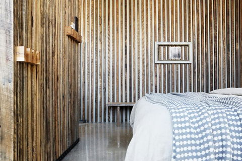 Drift House - Sydneys Hotel 2