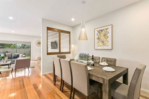 Dromana Beach House For Two Families. - Sydneys Hotel 0