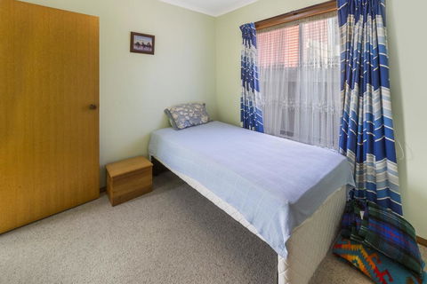 Eagle Point Getaway - Waterfront Serenity! - Sydneys Hotel 1