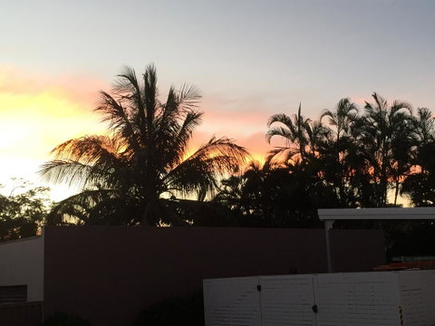 Econo Lodge Beachside - Sydneys Hotel 2