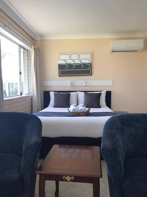 Edgewater Motel - Sydneys Hotel 3