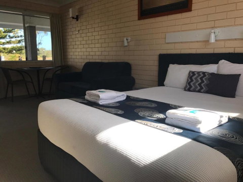 Edgewater Motel - Sydneys Hotel 1