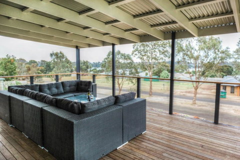 Elevation - Waterviews In Newlands Arm - Sydneys Hotel 2
