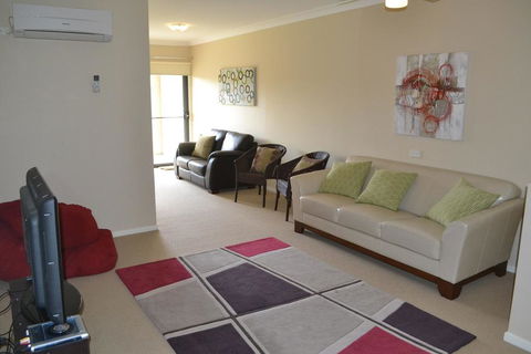 ELSINOR Townhouse 8 Mulwala - Sydneys Hotel 3