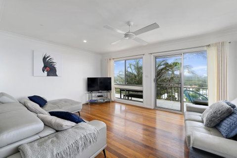Emerald Views - Sydneys Hotel 1