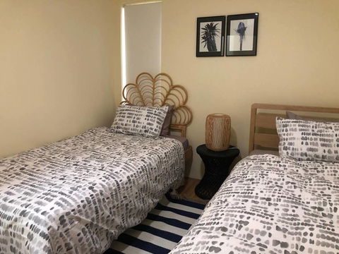 Escape To Strathfield For 8 Guests - Sydneys Hotel 2
