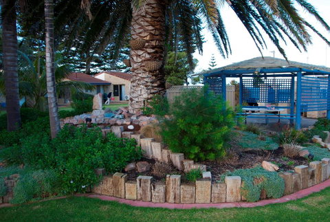 Esperance Beachfront Resort - Sydneys Hotel 3