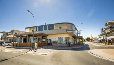 Esplanade Hotel Adelaide - Sydneys Hotel 0