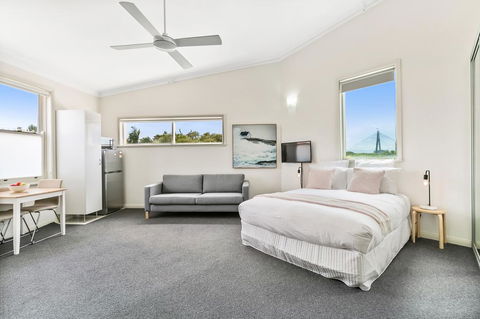 Excelsior Serviced Apartments - Sydneys Hotel 0