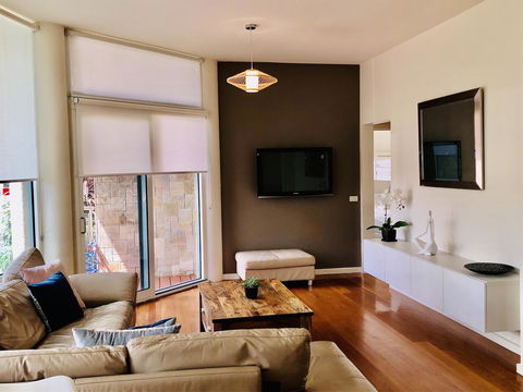 Exclusive Anglesea River Beach Apartment - Sydneys Hotel 0