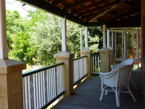 Exley House B&B - Sydneys Hotel 1