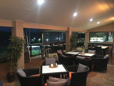 Fairway Village @ Windaroo Lakes Golf Club - Sydneys Hotel 2