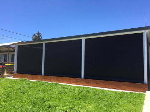 Family Tides - Sydneys Hotel 0