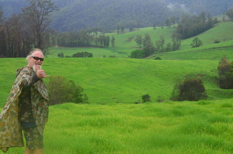 Farm Golf - Sydneys Hotel 1