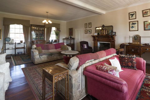Faversham House - Sydneys Hotel 0