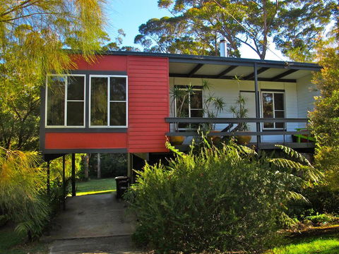Finisterre Beach House - Sydneys Hotel 0