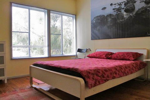 Finisterre Beach House - Sydneys Hotel 2