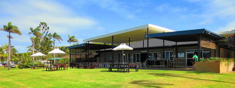 Forrest Beach Hotel/motel - Sydneys Hotel 2