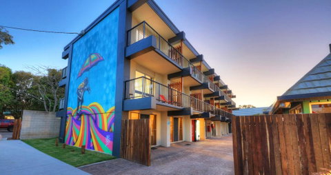 Freedom Rainbow Beach - Sydneys Hotel 0