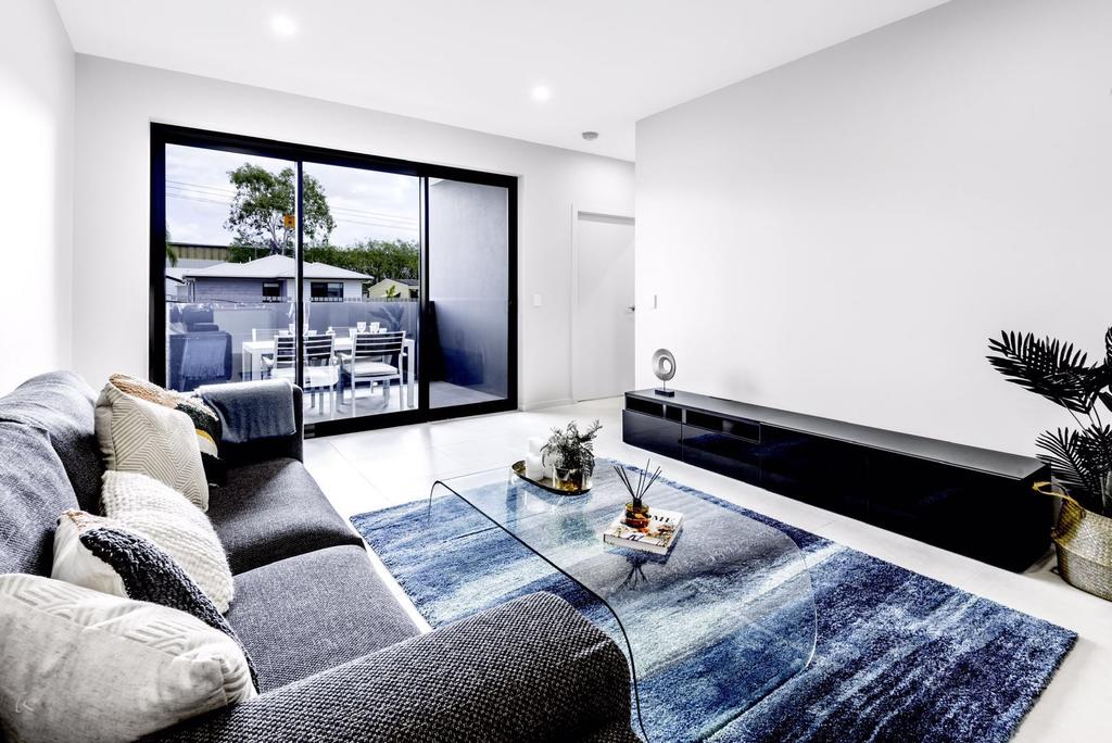 Robertson QLD Sydneys Hotel