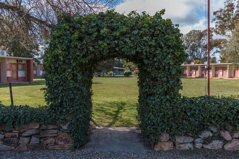 Gardenview - Sydneys Hotel 0