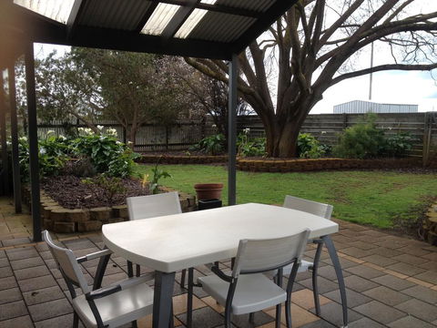 Girraween House - Sydneys Hotel 2