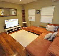 Glebe Self-Contained Modern One-Bedroom Apartment 47ROS - Sydneys Hotel