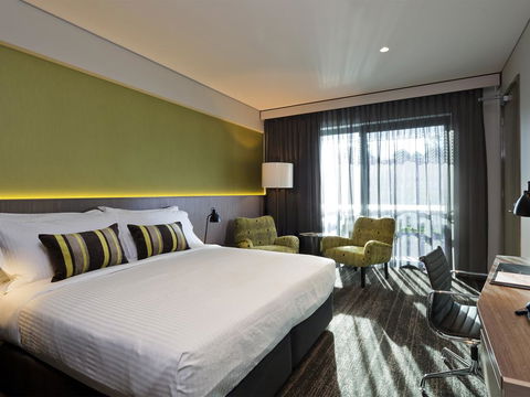 Glen Hotel And Suites - Sydneys Hotel 1